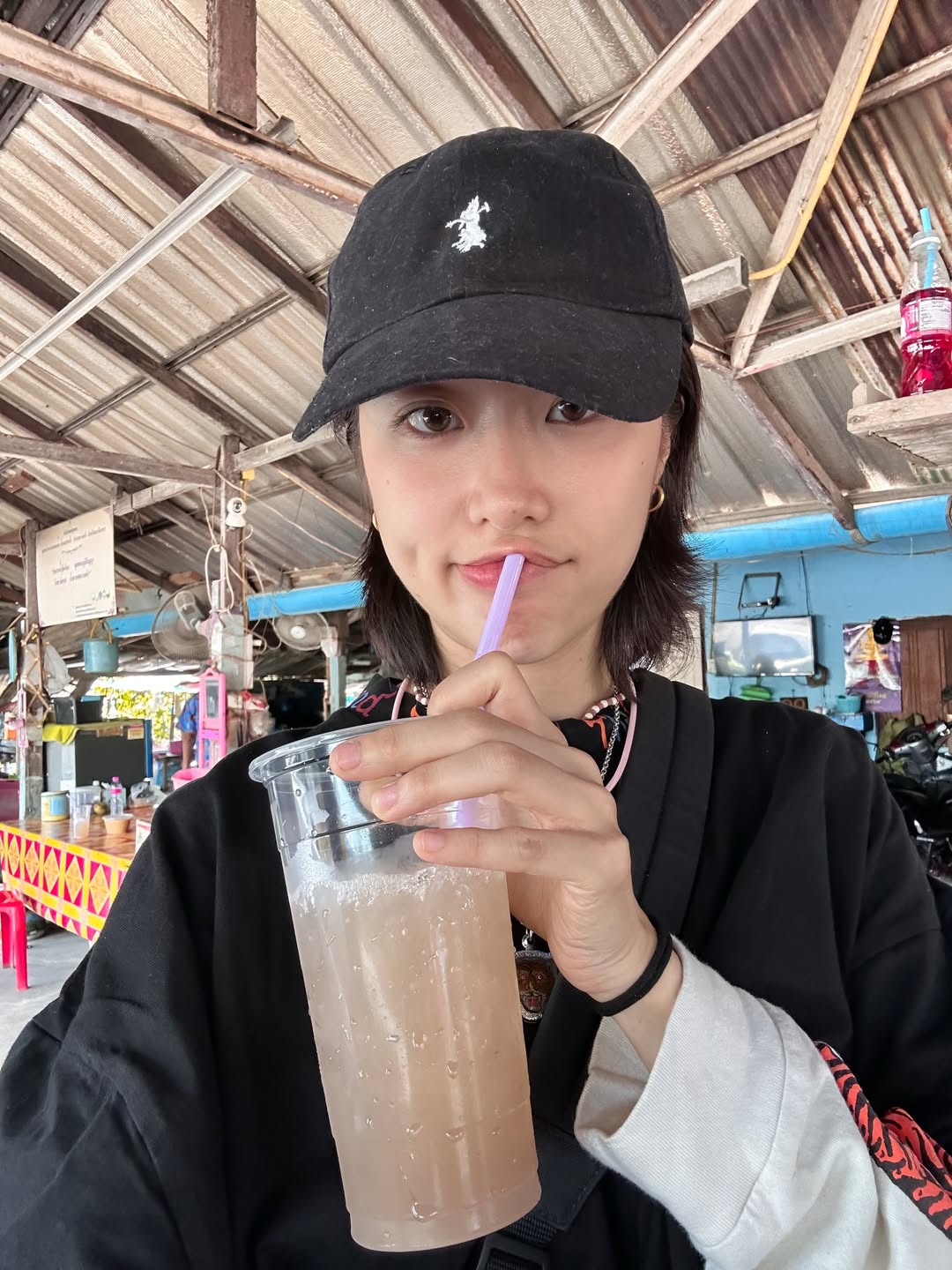 แก้ว - จริญญา ศิริมงคลสกุล