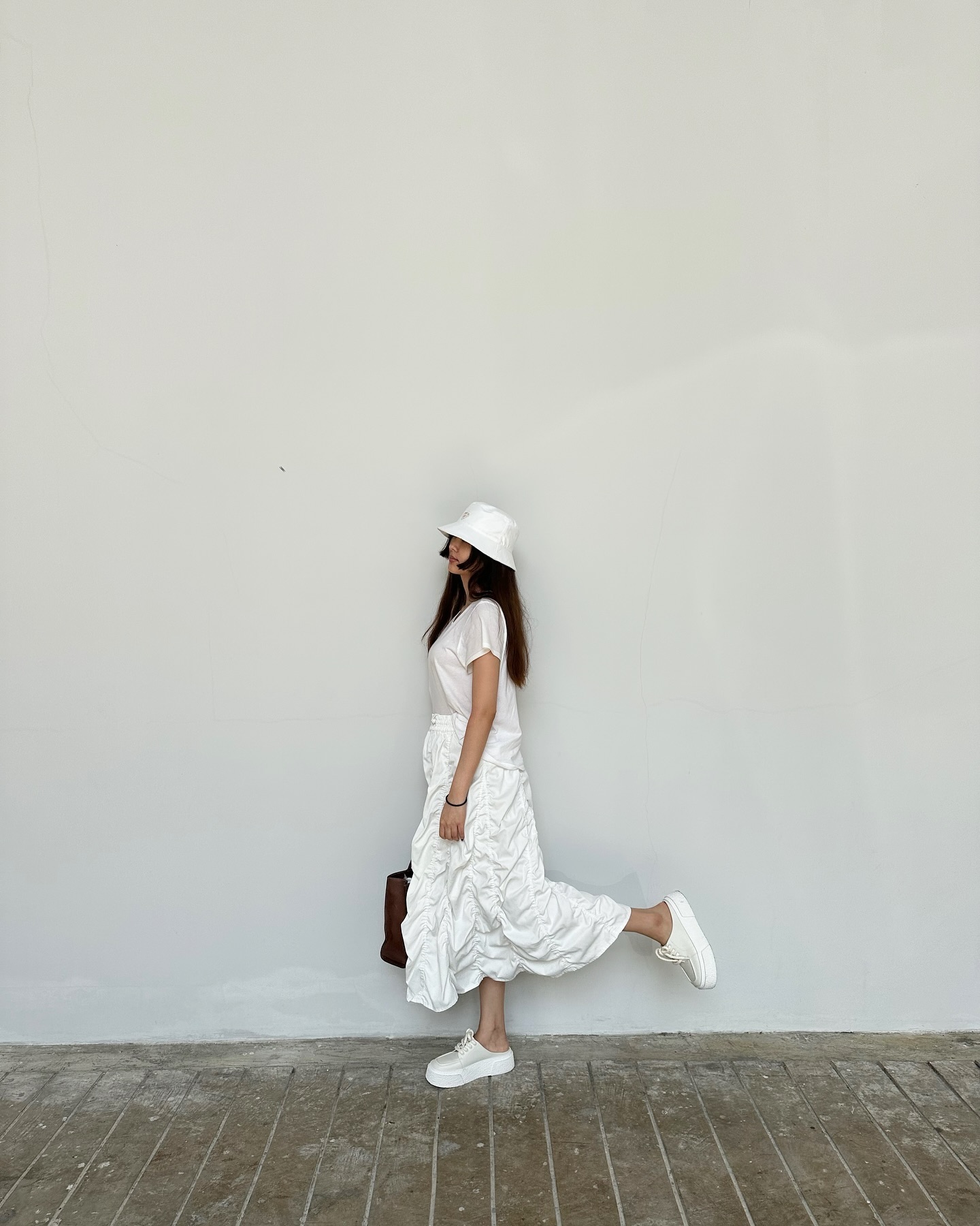 ยิปโซ - อริย์กันตา มหพฤกษ์พงศ์