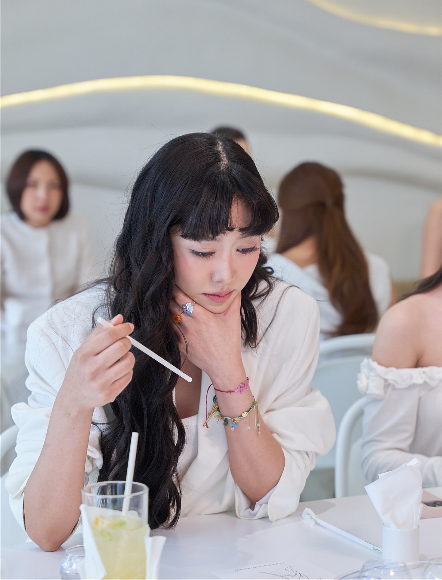 ยิปโซ - อริย์กันตา มหพฤกษ์พงศ์