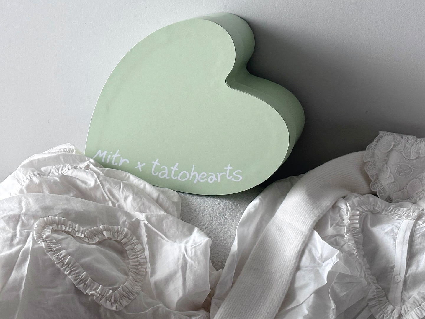 ยิปโซ - อริย์กันตา มหพฤกษ์พงศ์