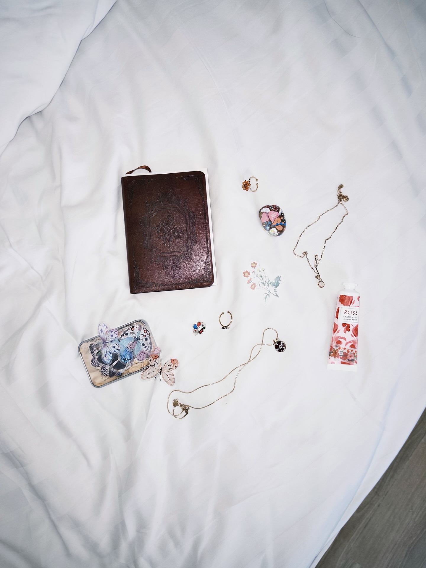 ยิปโซ - อริย์กันตา มหพฤกษ์พงศ์