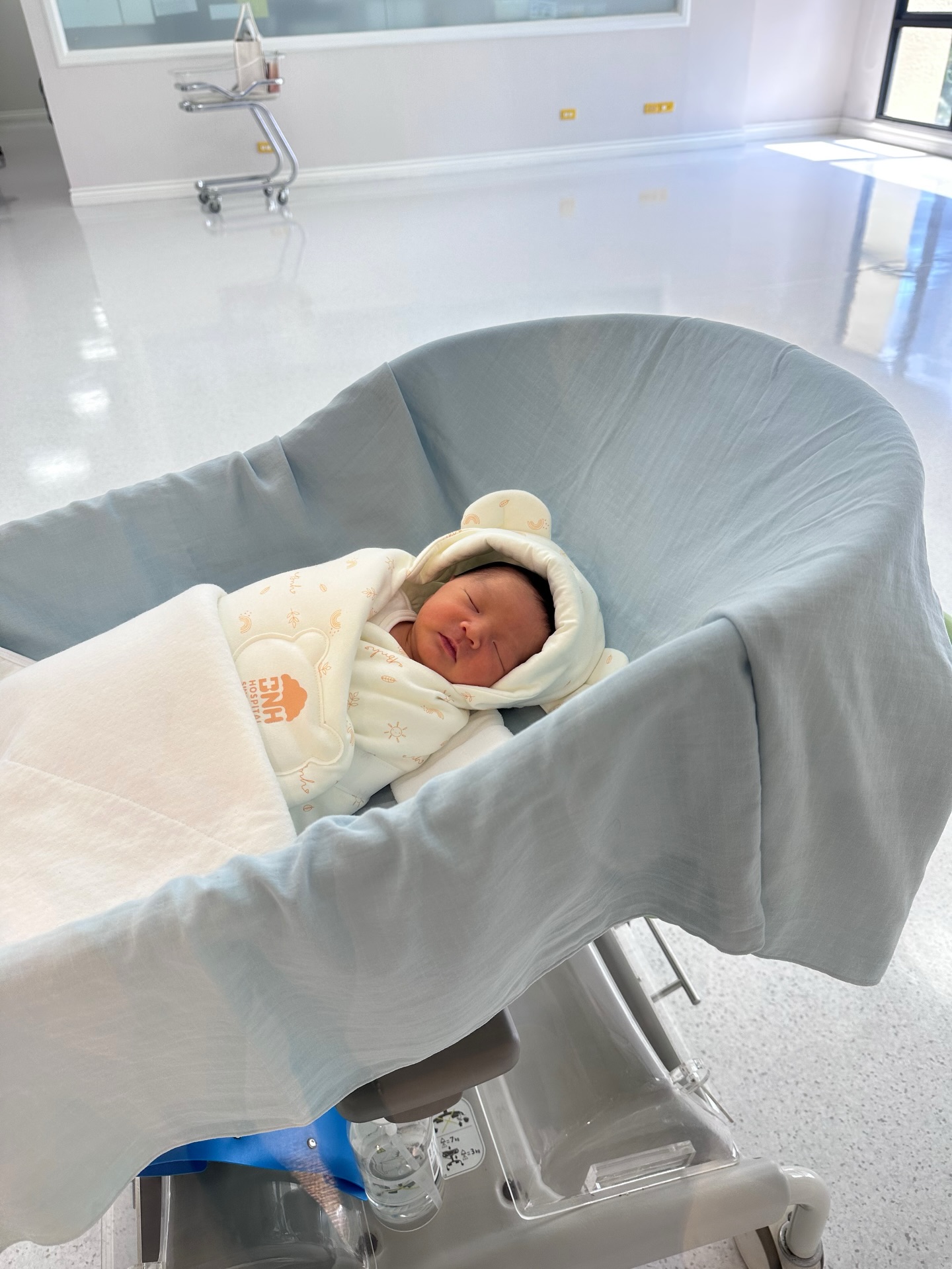 ยิปโซ - อริย์กันตา มหพฤกษ์พงศ์