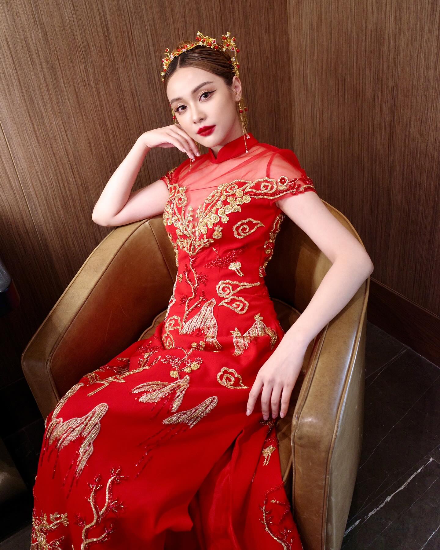 อุ้ม - อิษยา ฮอสุวรรณ