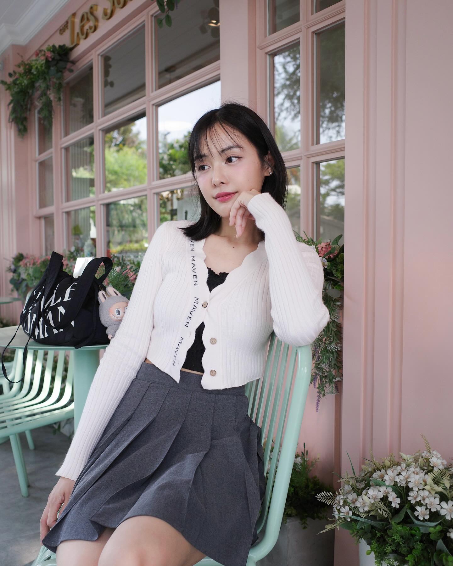 อุ้ม - อิษยา ฮอสุวรรณ