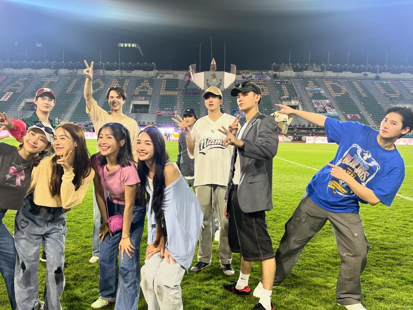 อุ้ม - อิษยา ฮอสุวรรณ