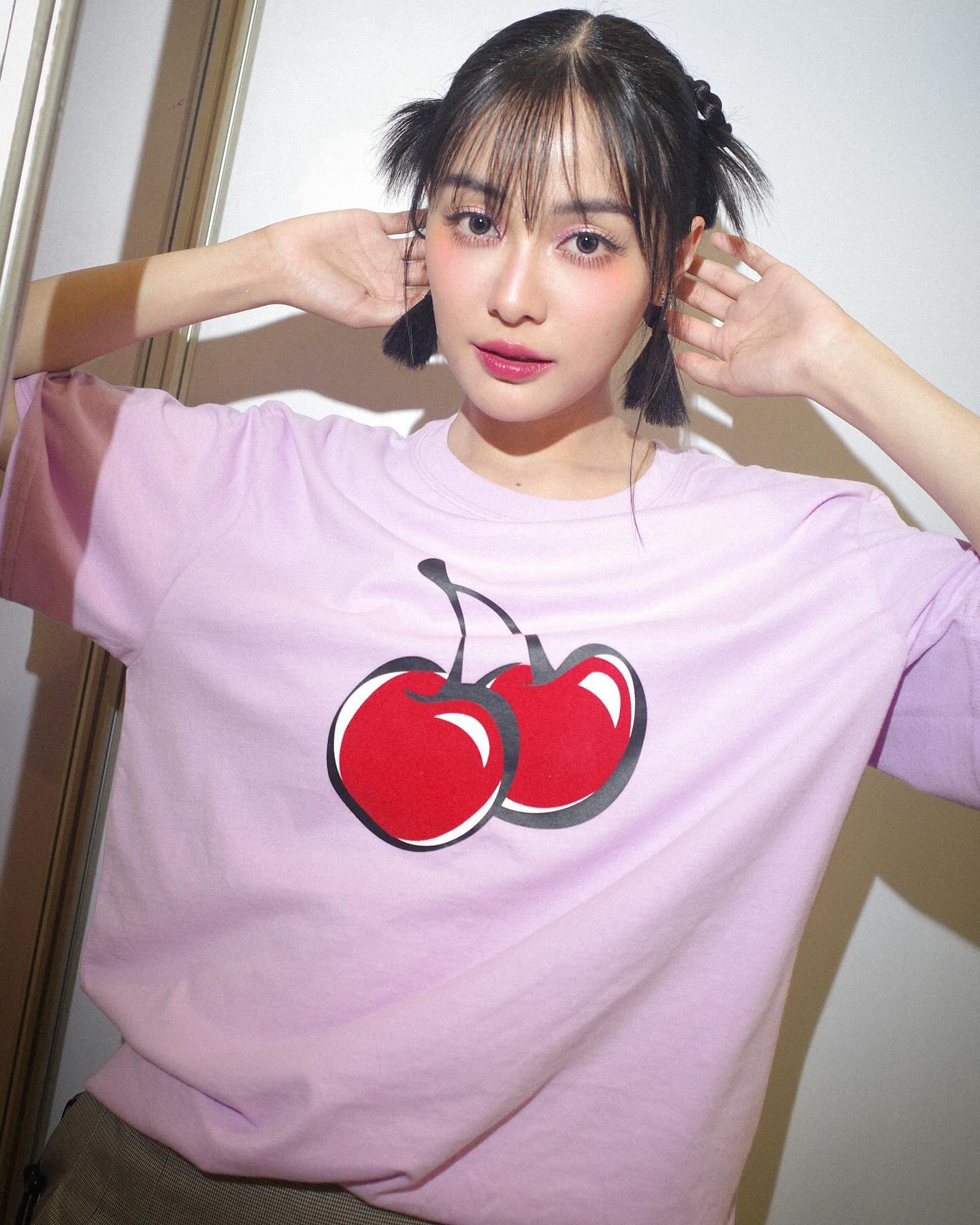 อุ้ม - อิษยา ฮอสุวรรณ