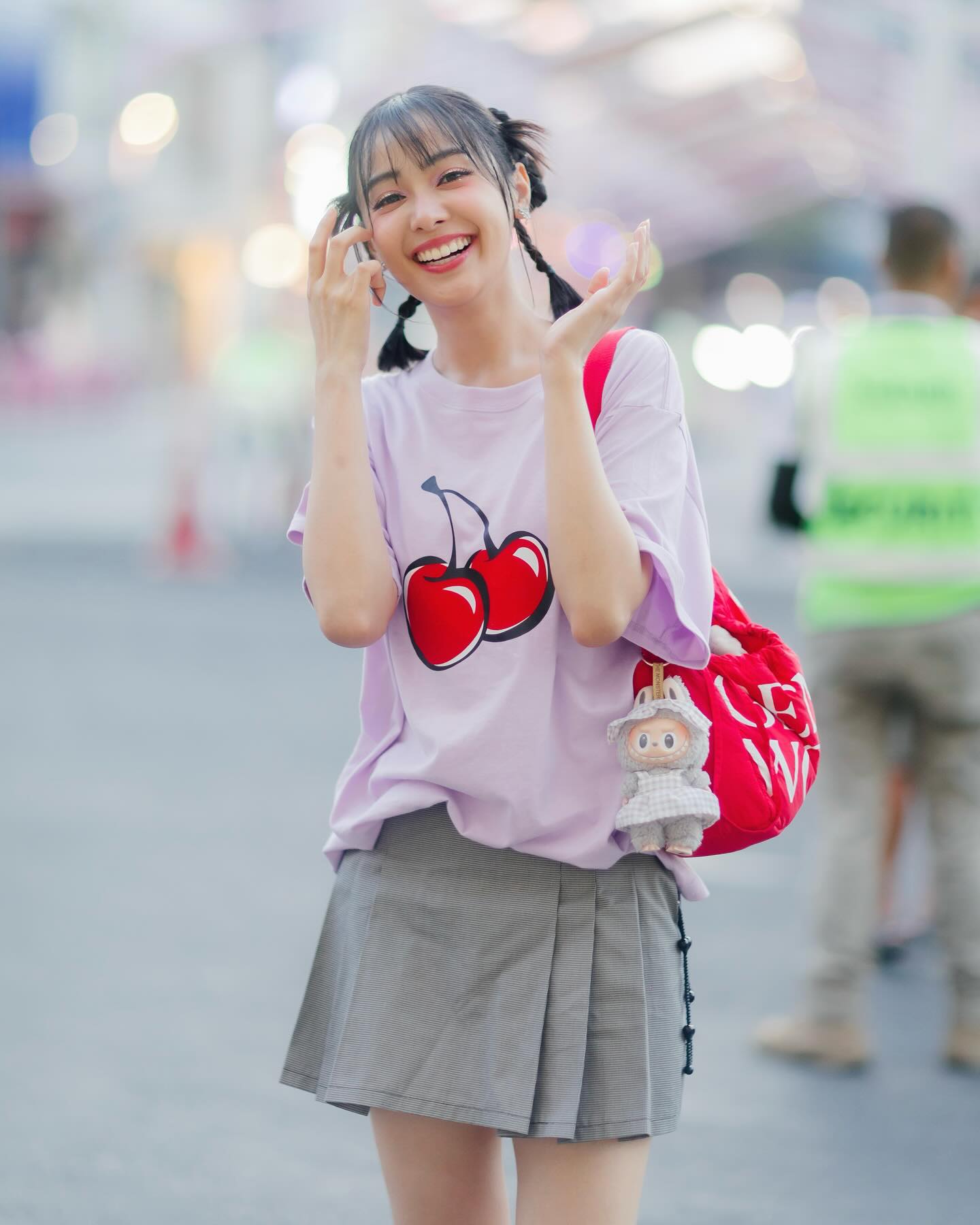 อุ้ม - อิษยา ฮอสุวรรณ