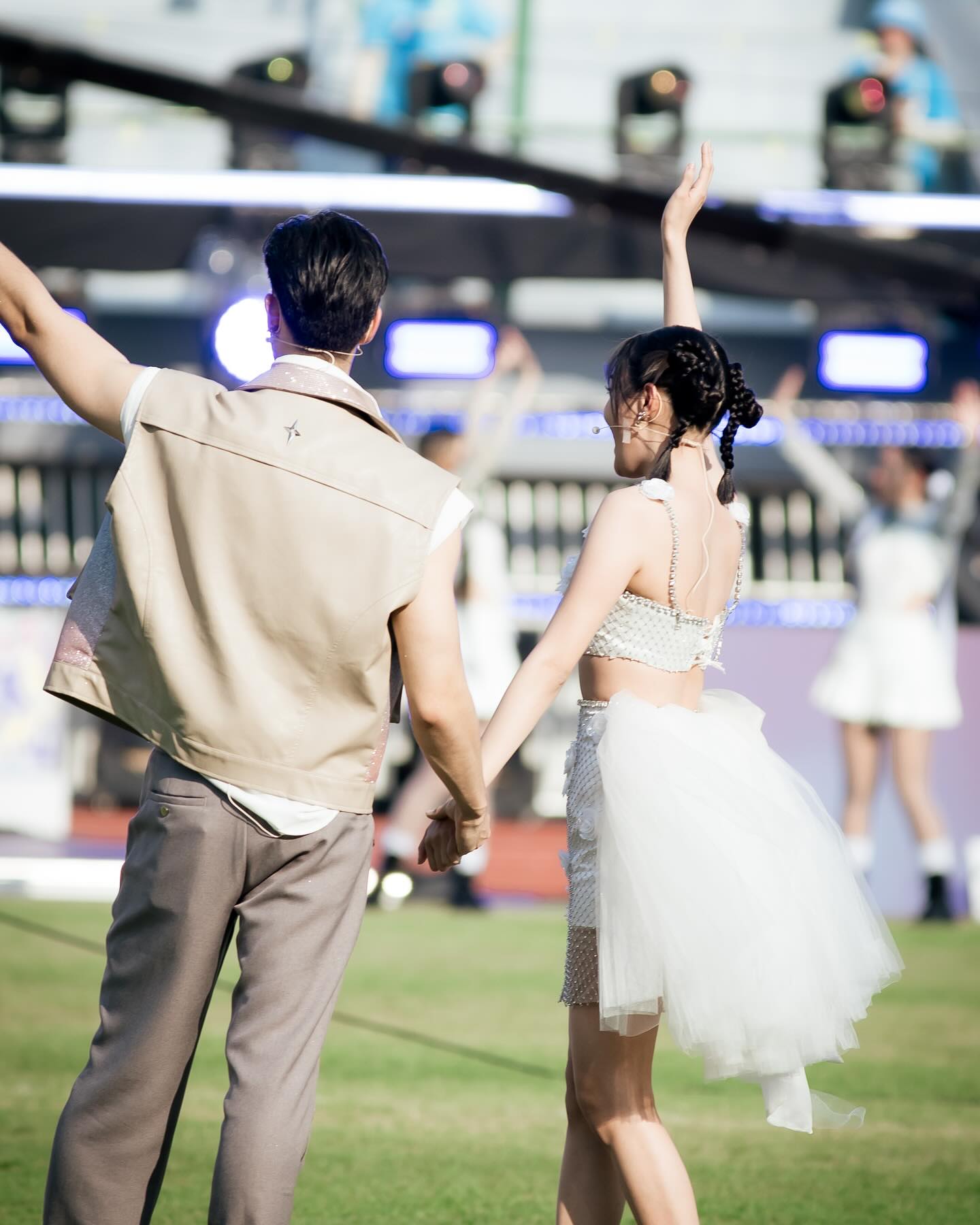 อุ้ม - อิษยา ฮอสุวรรณ