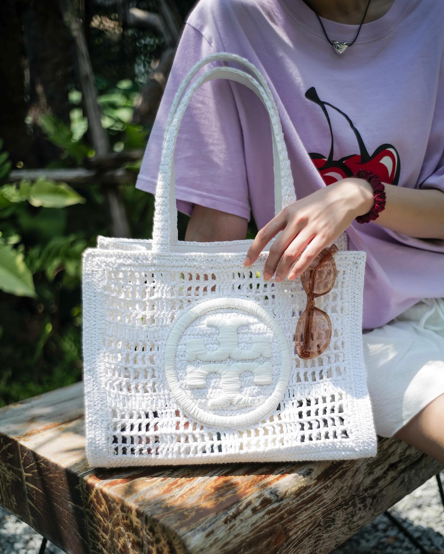 อุ้ม - อิษยา ฮอสุวรรณ