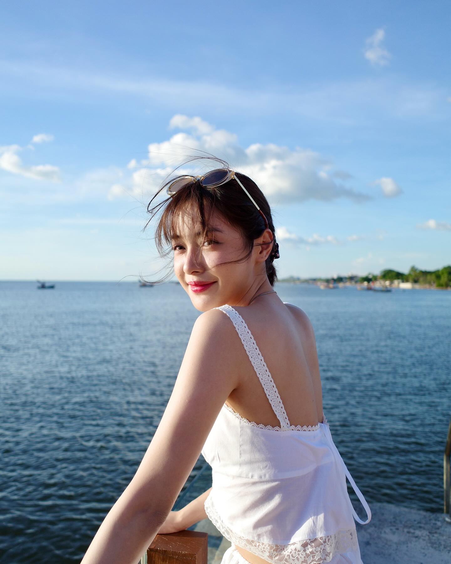 อุ้ม - อิษยา ฮอสุวรรณ