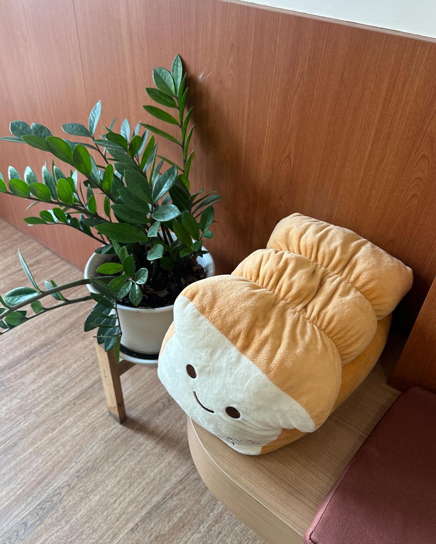 อุ้ม - อิษยา ฮอสุวรรณ