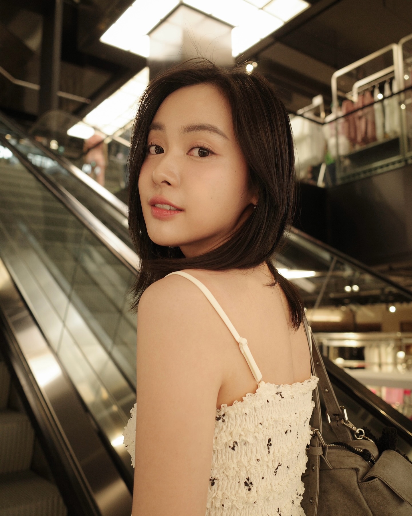 อุ้ม - อิษยา ฮอสุวรรณ