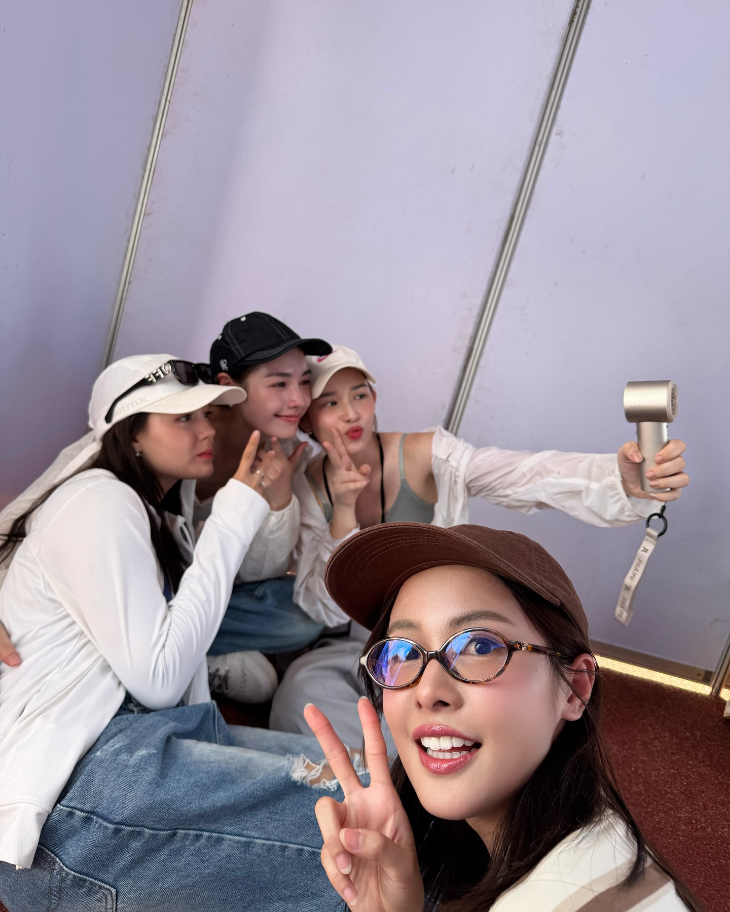 อุ้ม - อิษยา ฮอสุวรรณ