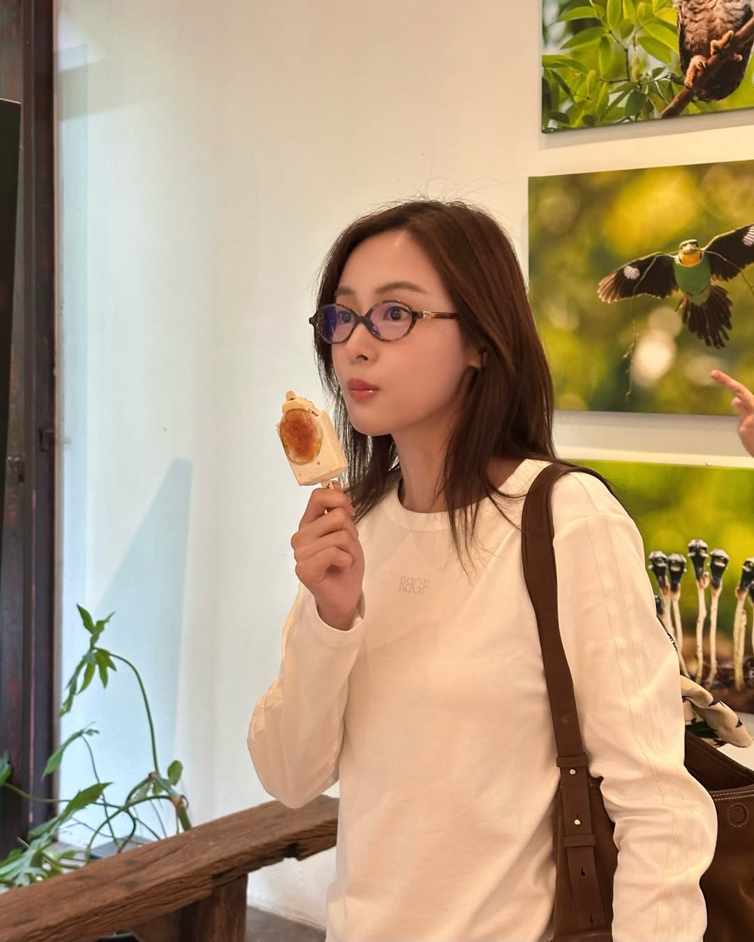 อุ้ม - อิษยา ฮอสุวรรณ