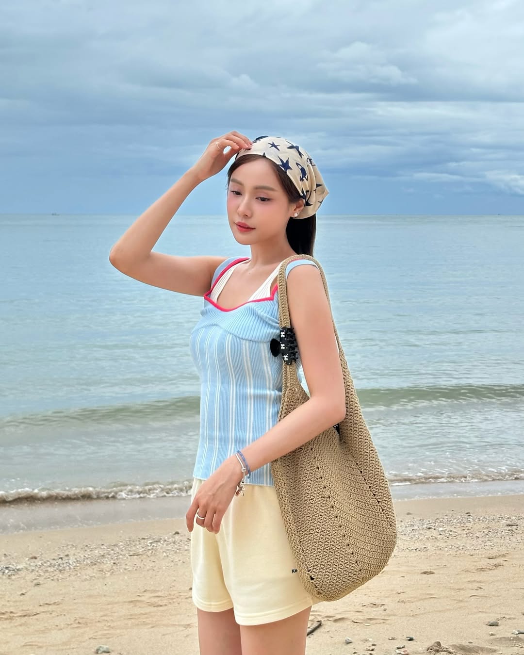 อุ้ม - อิษยา ฮอสุวรรณ