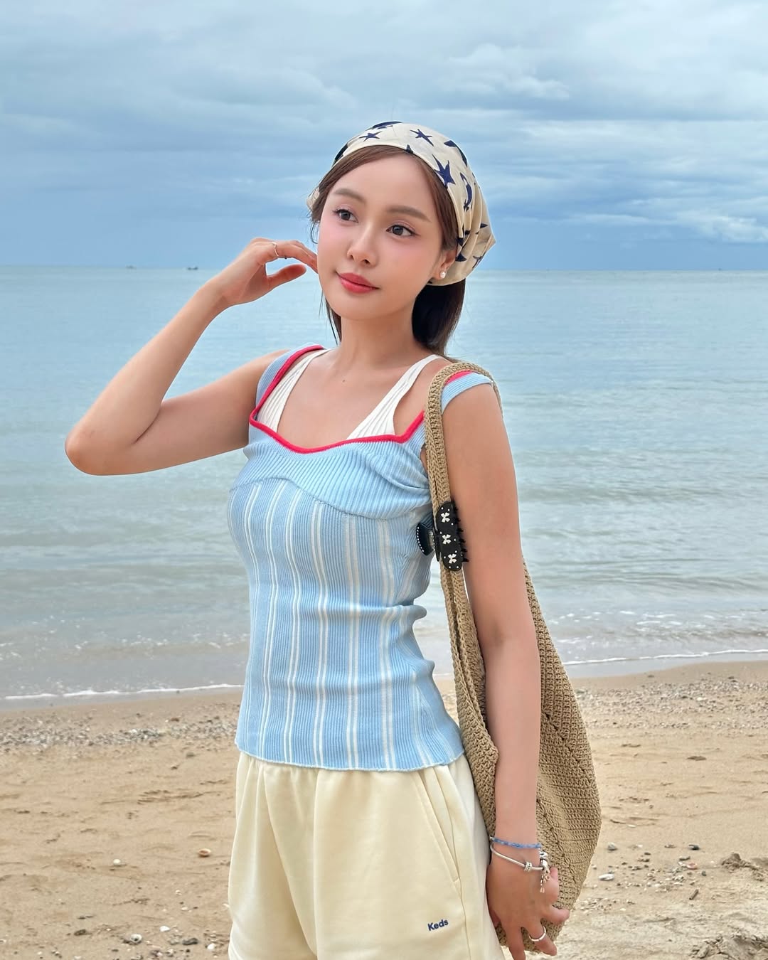 อุ้ม - อิษยา ฮอสุวรรณ