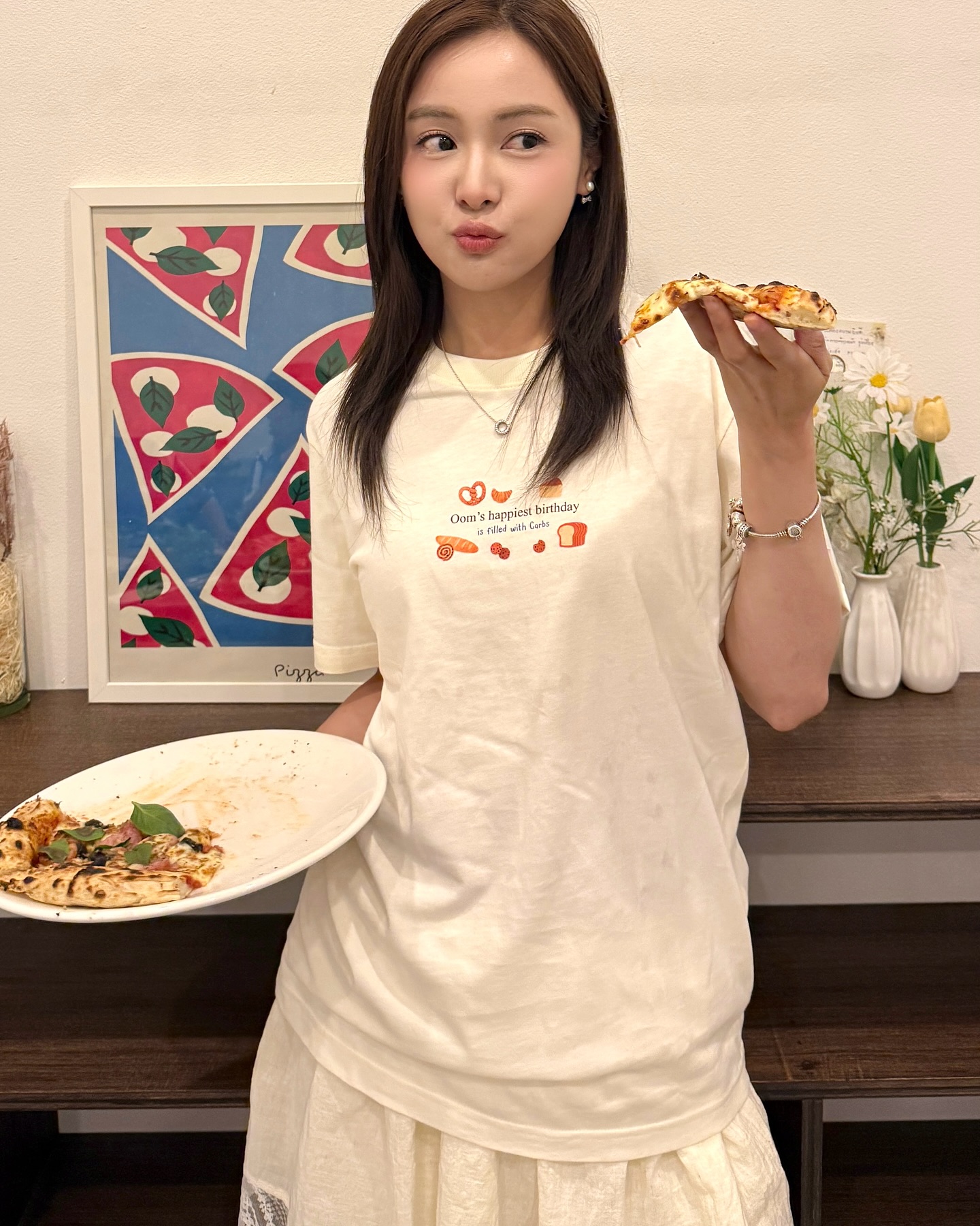 อุ้ม - อิษยา ฮอสุวรรณ