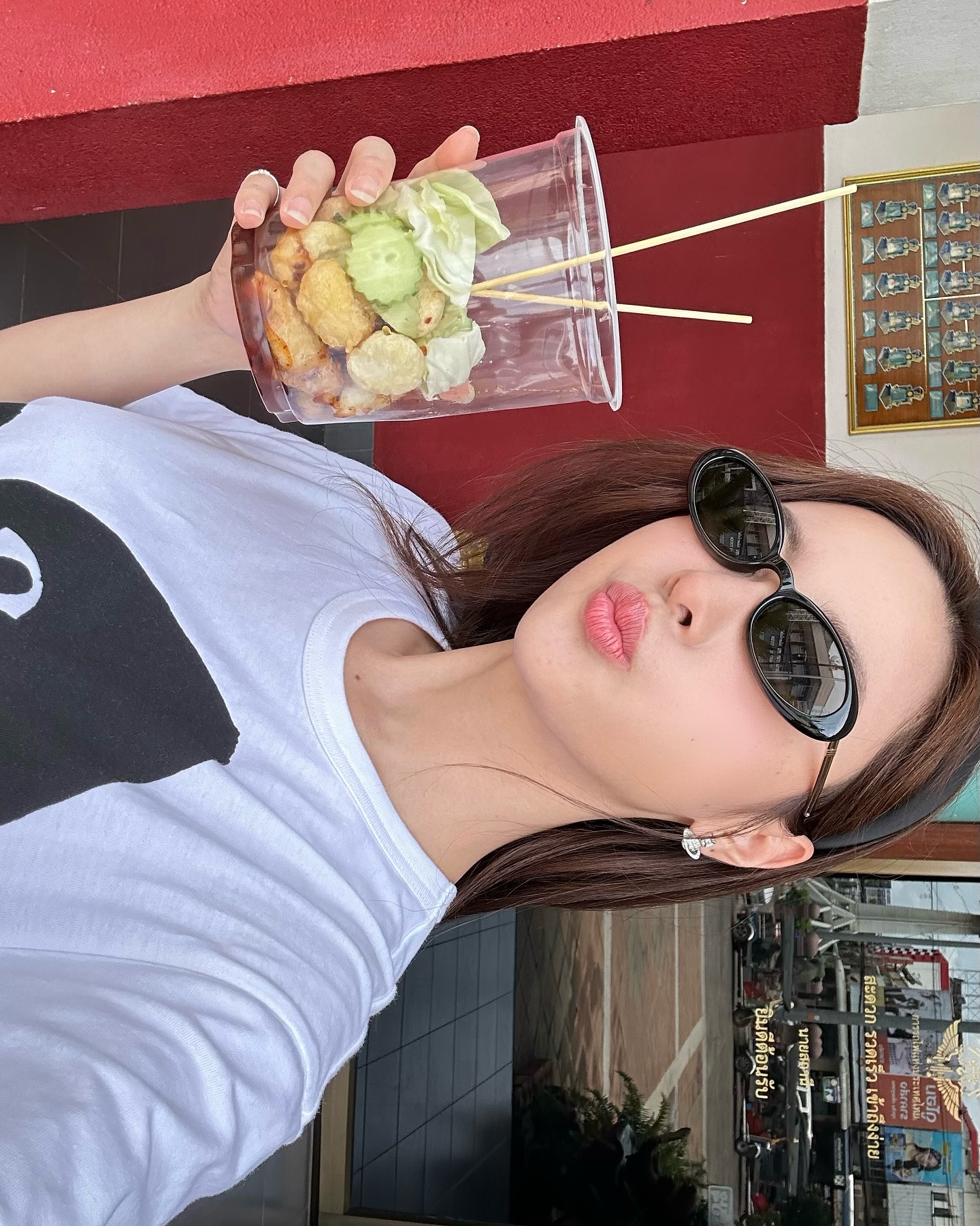 อุ้ม - อิษยา ฮอสุวรรณ
