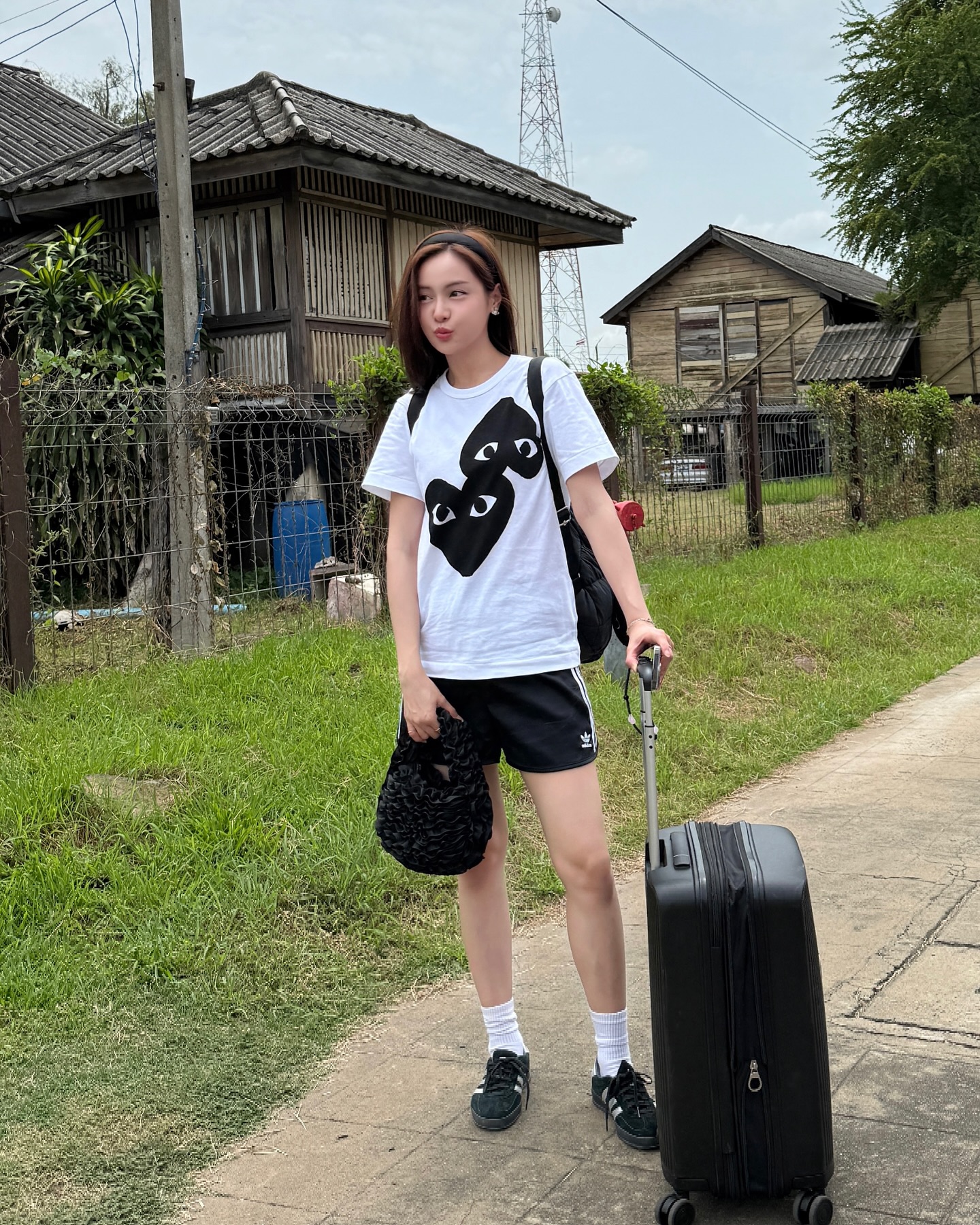 อุ้ม - อิษยา ฮอสุวรรณ