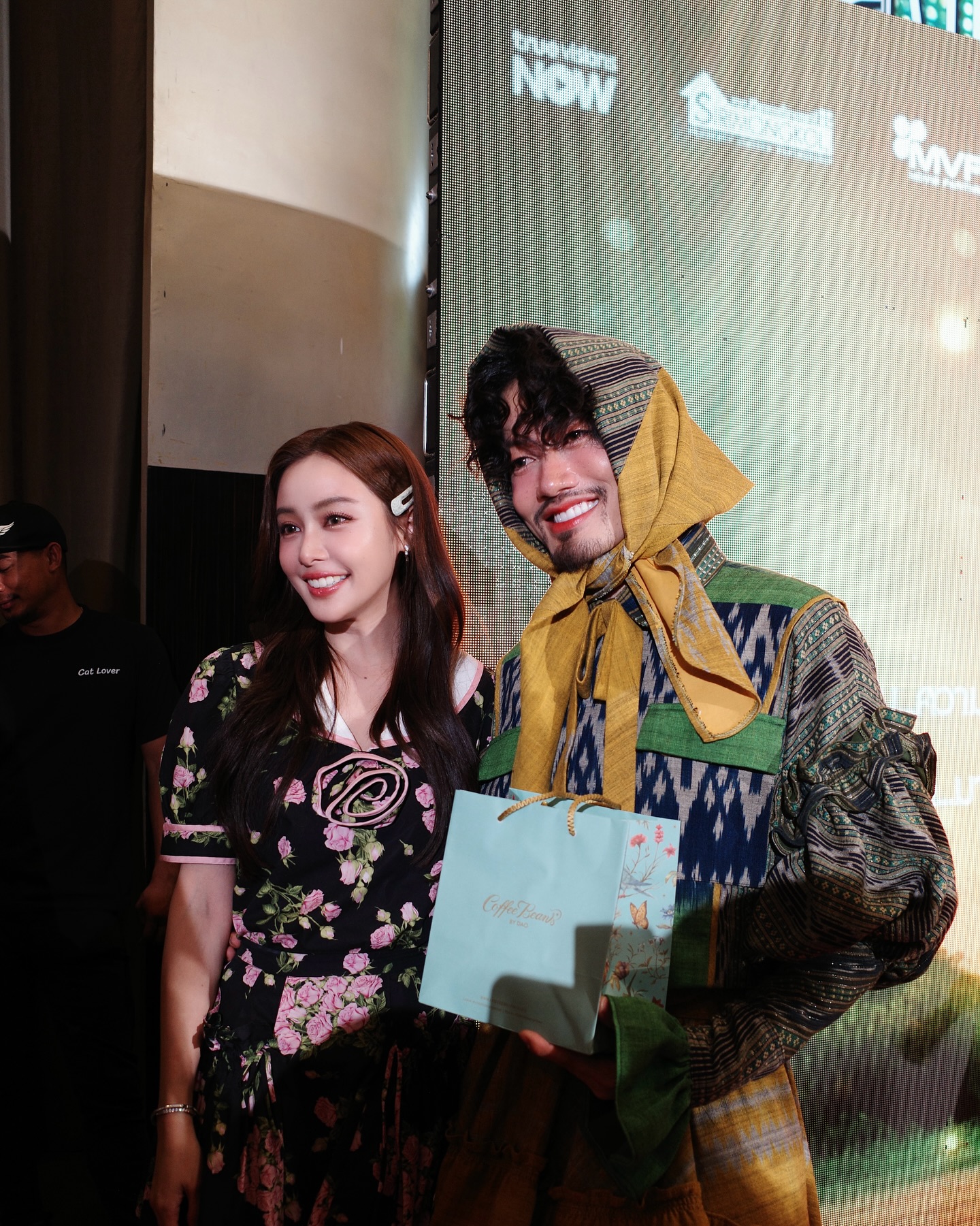 อุ้ม - อิษยา ฮอสุวรรณ