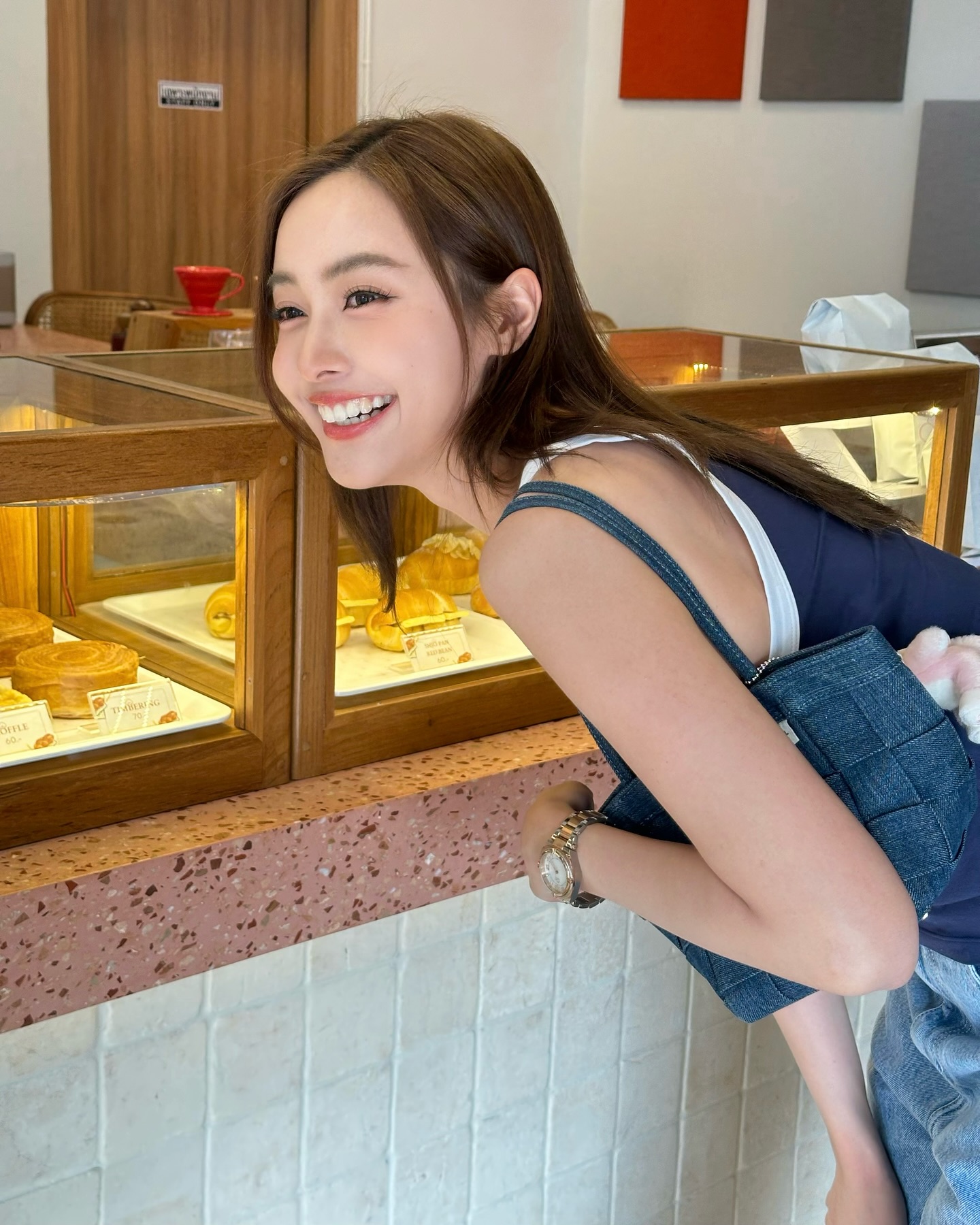 อุ้ม - อิษยา ฮอสุวรรณ