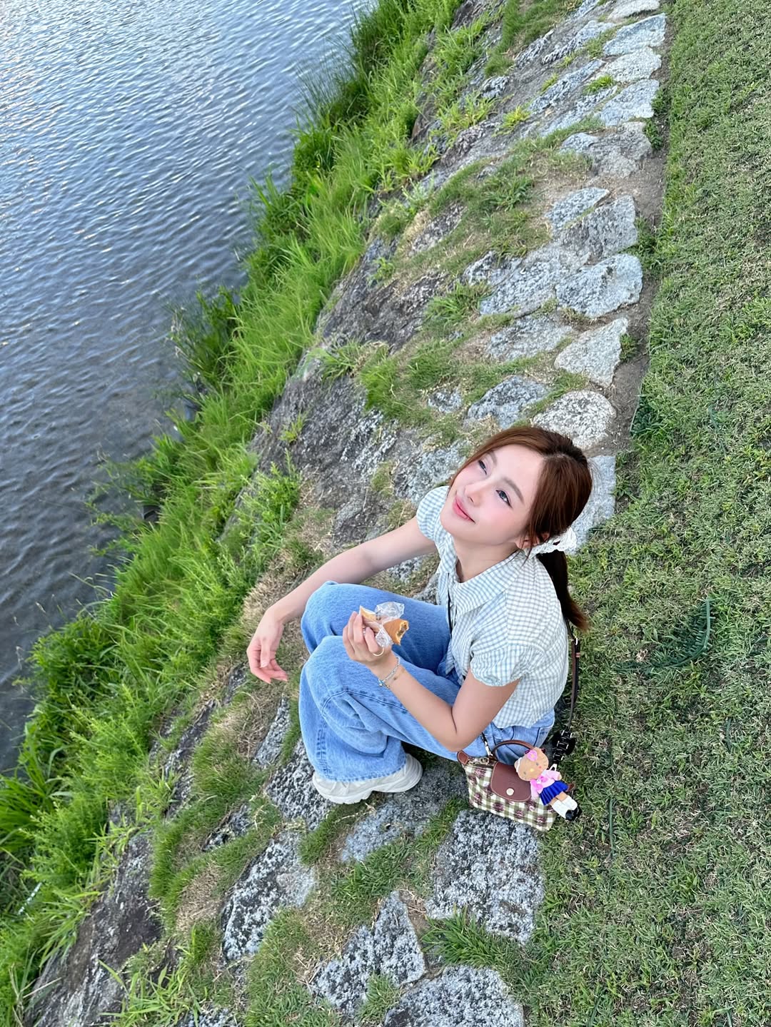 อุ้ม - อิษยา ฮอสุวรรณ
