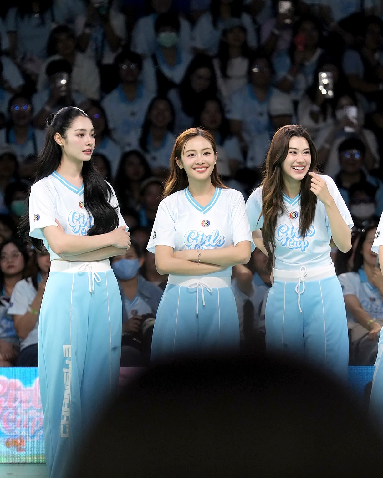 อุ้ม - อิษยา ฮอสุวรรณ