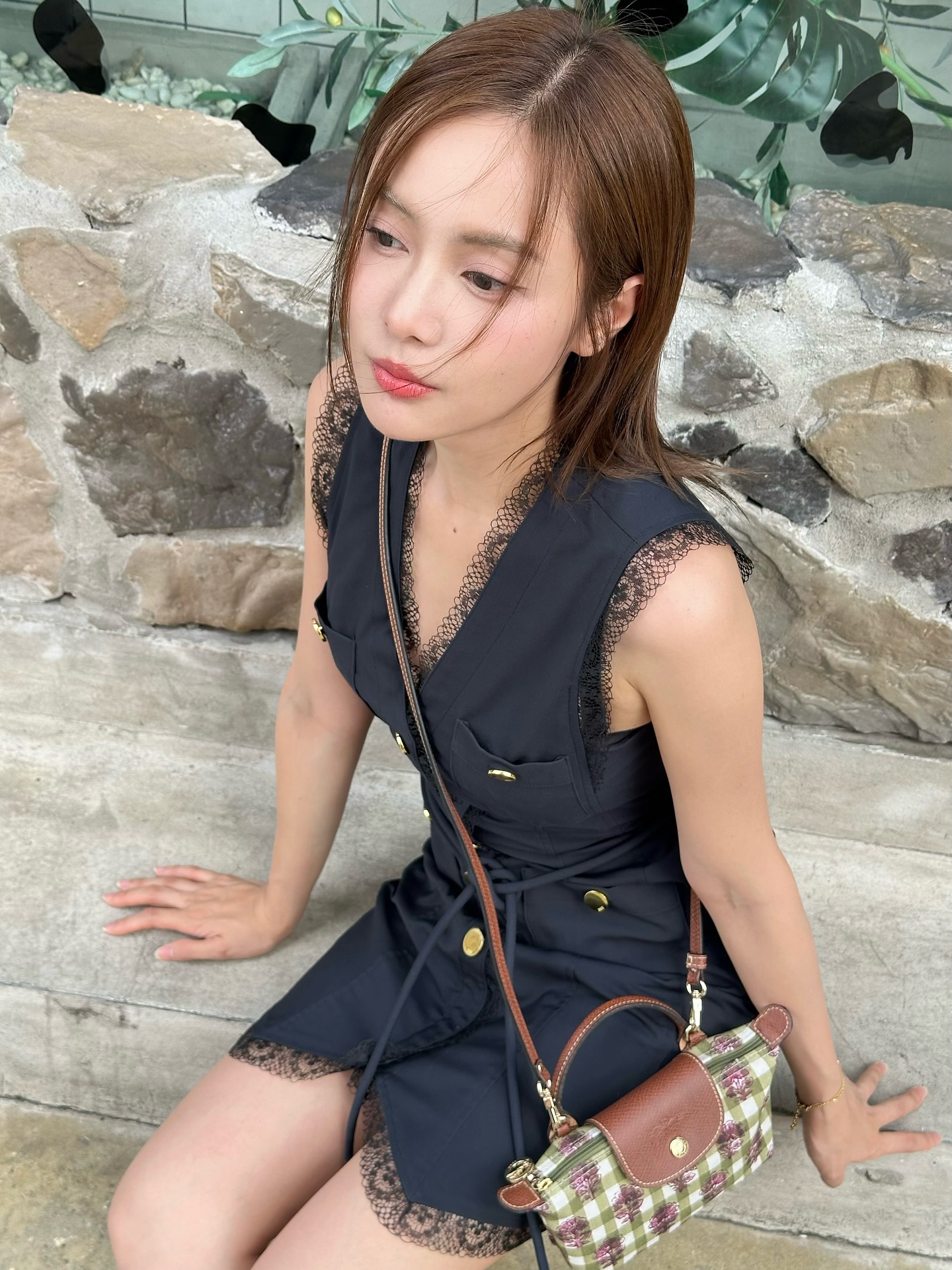 อุ้ม - อิษยา ฮอสุวรรณ