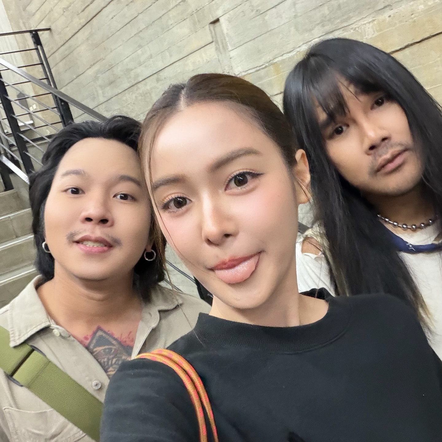 อุ้ม - อิษยา ฮอสุวรรณ
