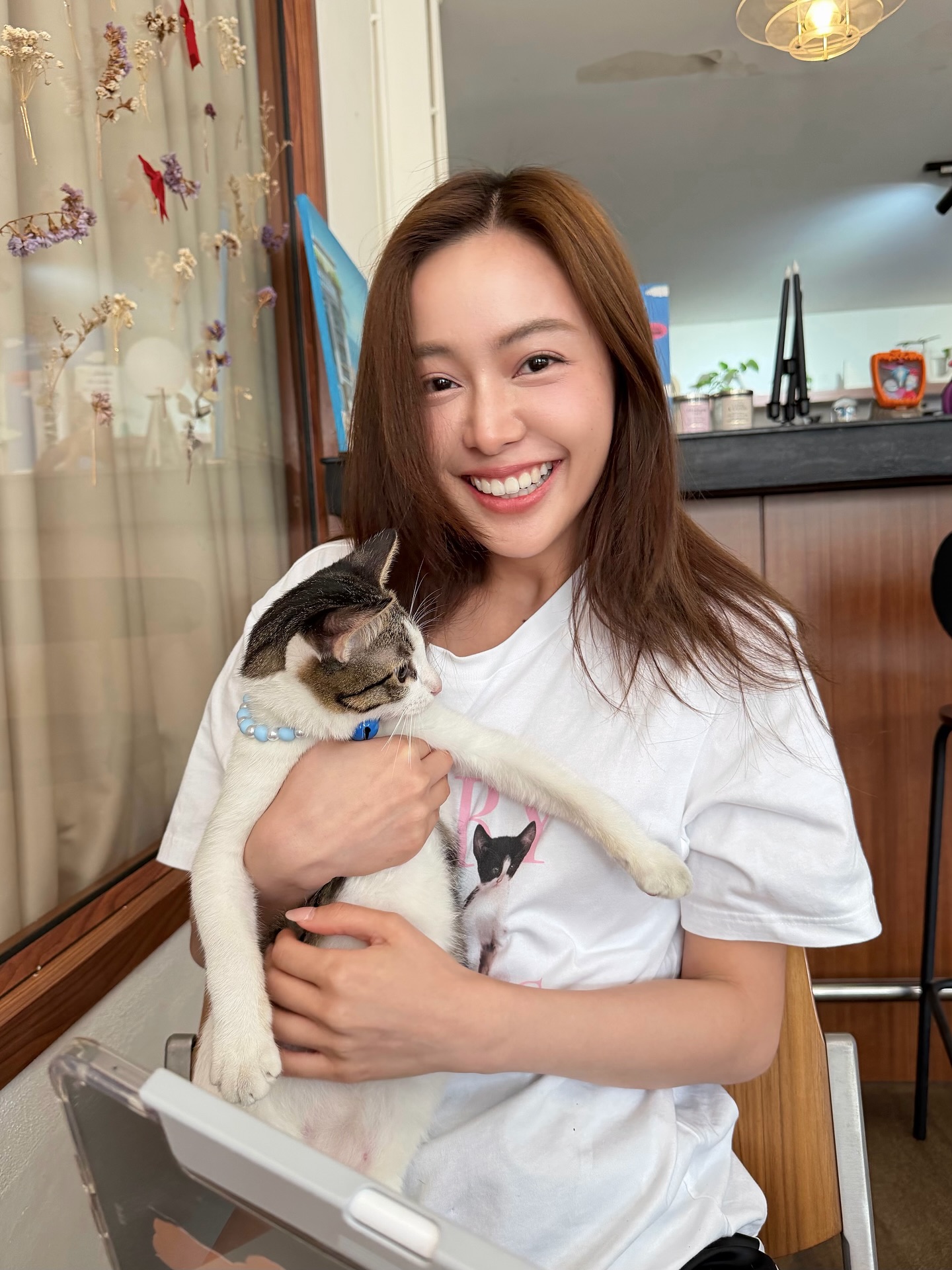 อุ้ม - อิษยา ฮอสุวรรณ