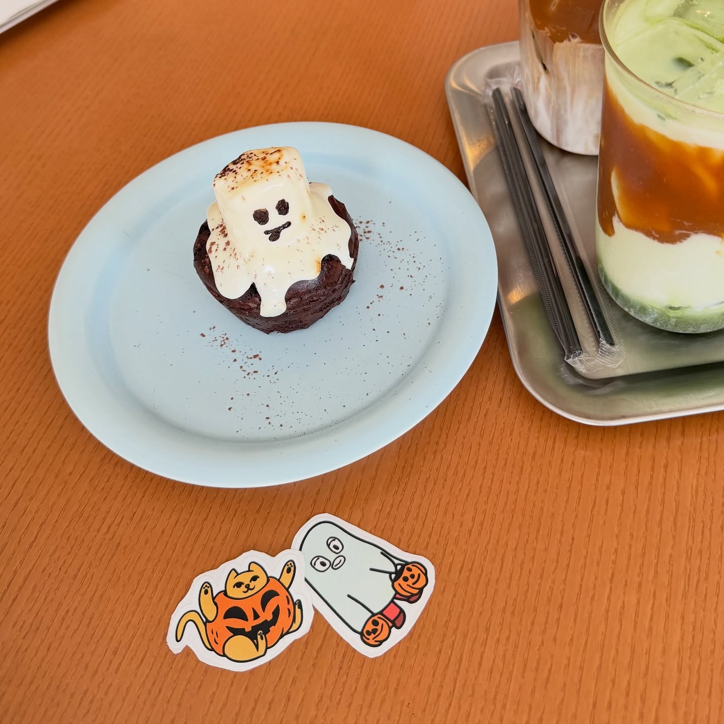 อุ้ม - อิษยา ฮอสุวรรณ