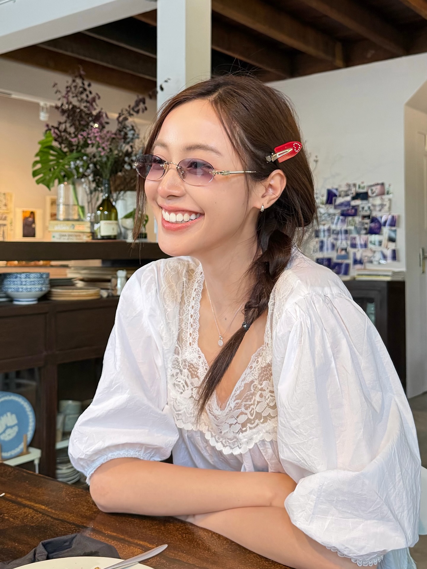 อุ้ม - อิษยา ฮอสุวรรณ