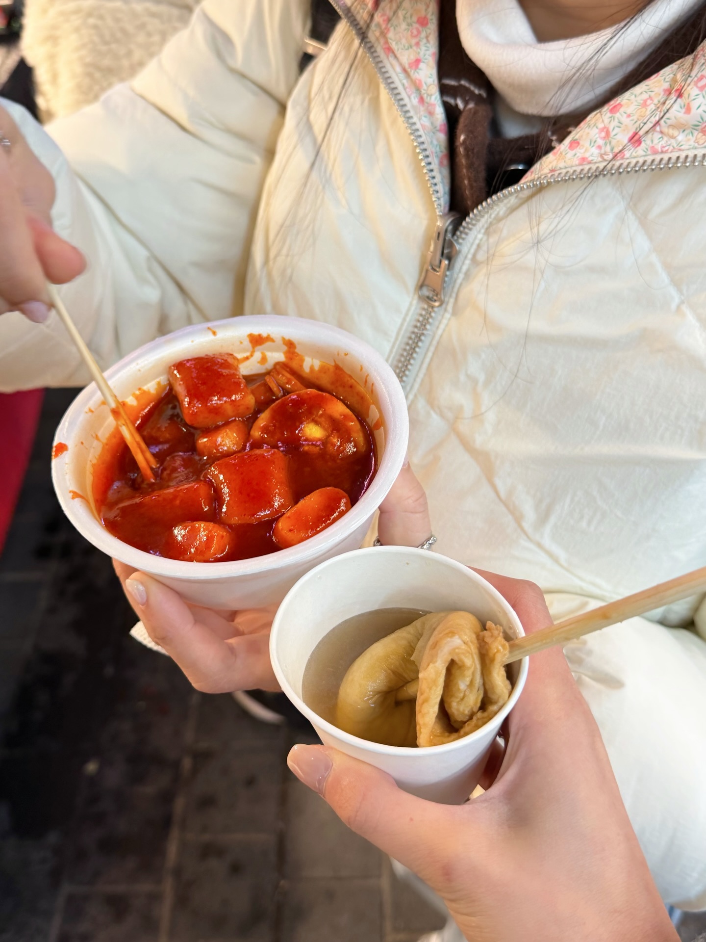 อุ้ม - อิษยา ฮอสุวรรณ