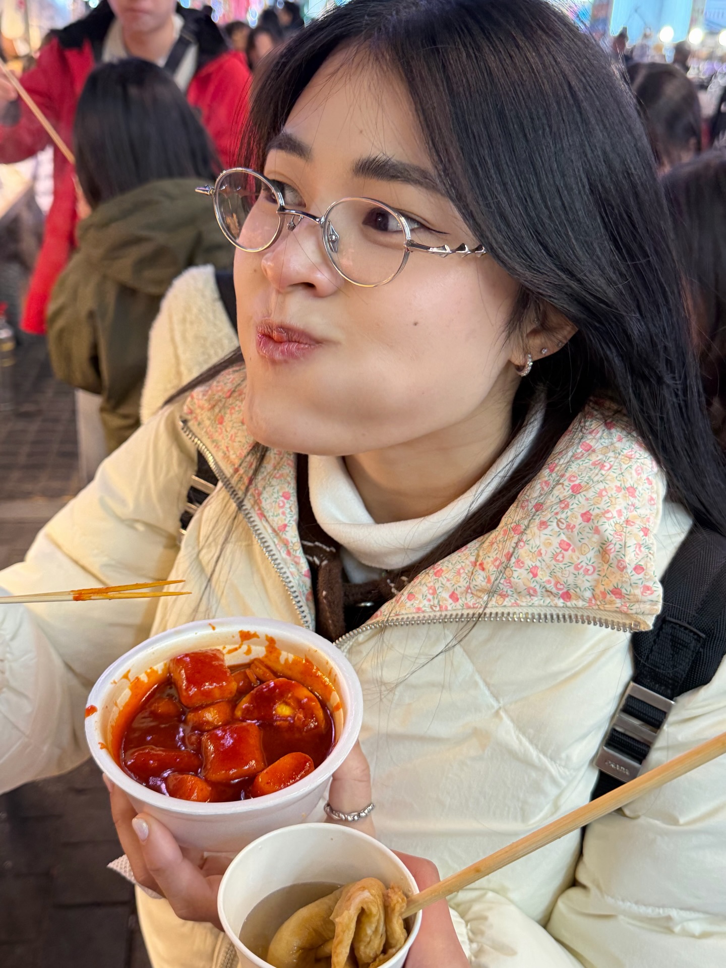 อุ้ม - อิษยา ฮอสุวรรณ