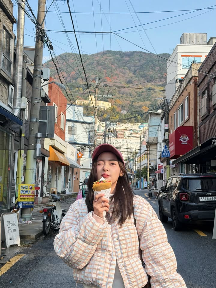 อุ้ม - อิษยา ฮอสุวรรณ