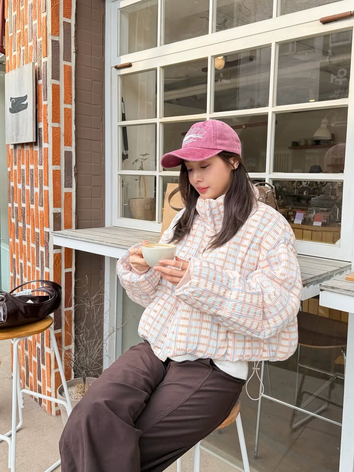 อุ้ม - อิษยา ฮอสุวรรณ