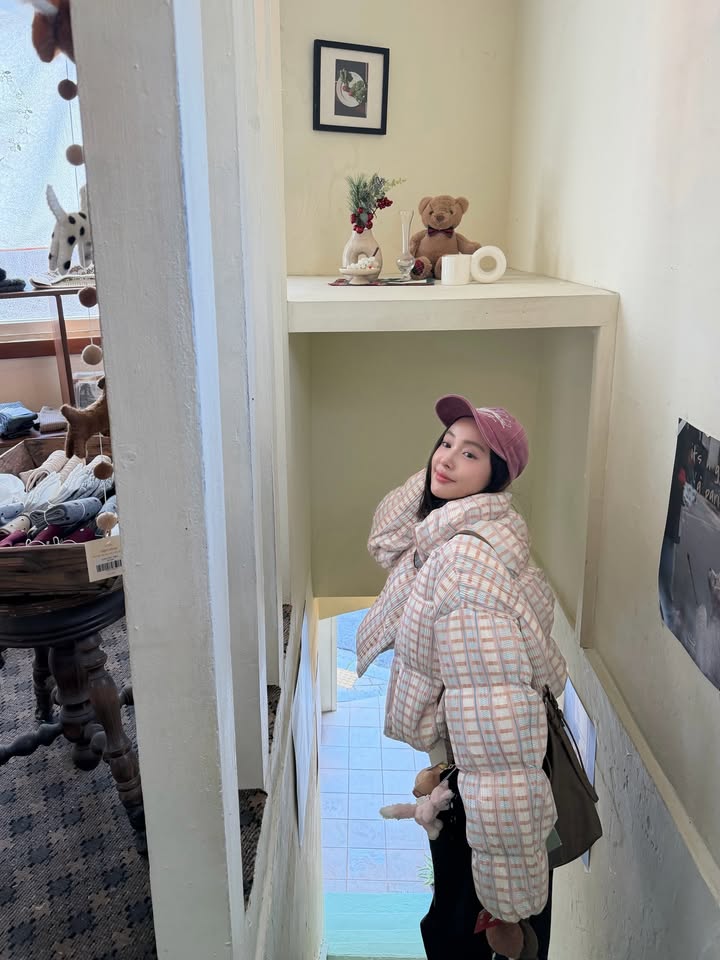 อุ้ม - อิษยา ฮอสุวรรณ