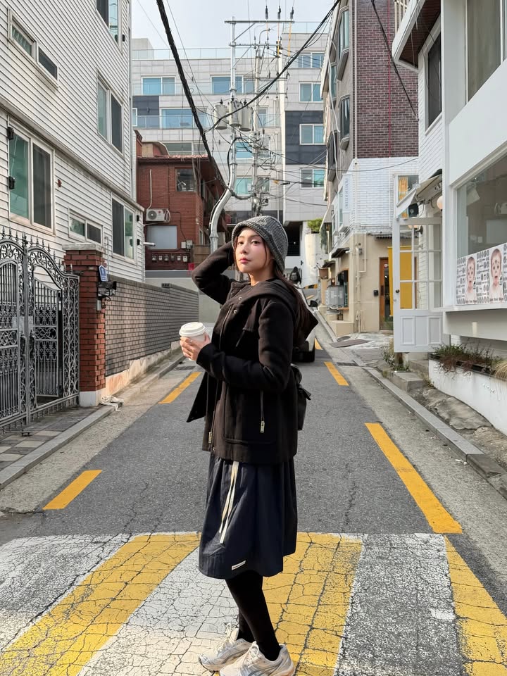 อุ้ม - อิษยา ฮอสุวรรณ