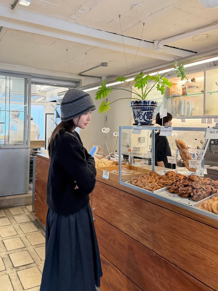 อุ้ม - อิษยา ฮอสุวรรณ