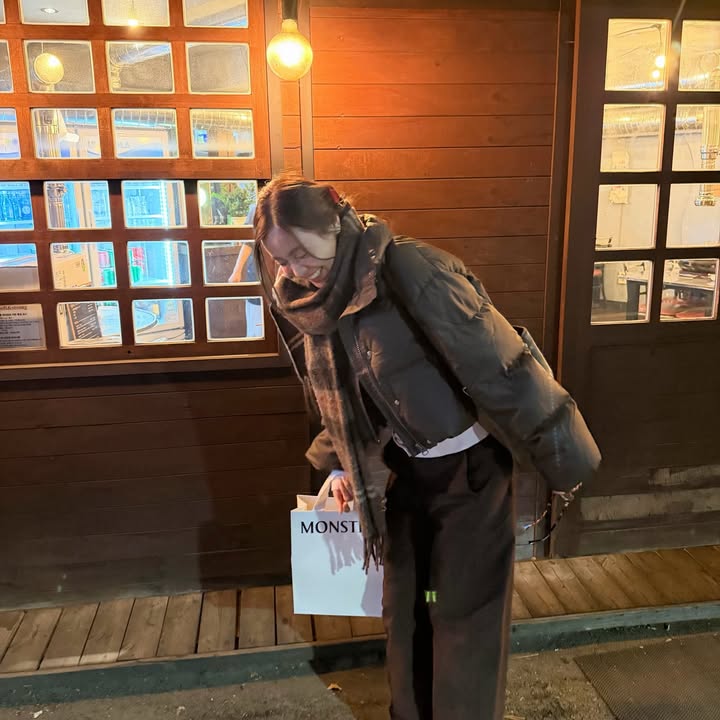 อุ้ม - อิษยา ฮอสุวรรณ