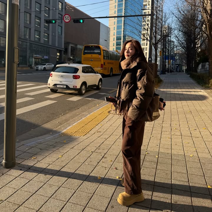 อุ้ม - อิษยา ฮอสุวรรณ