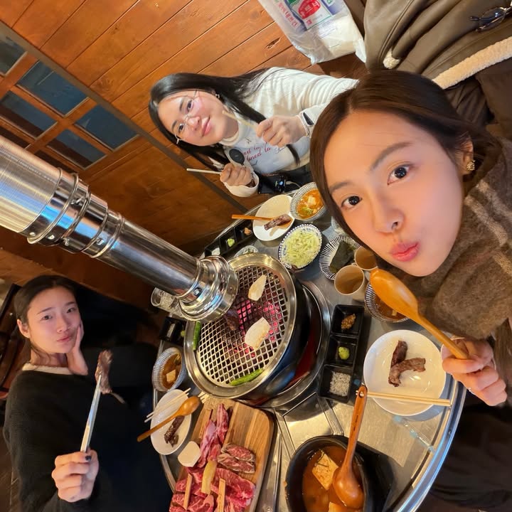 อุ้ม - อิษยา ฮอสุวรรณ