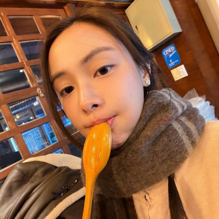 อุ้ม - อิษยา ฮอสุวรรณ