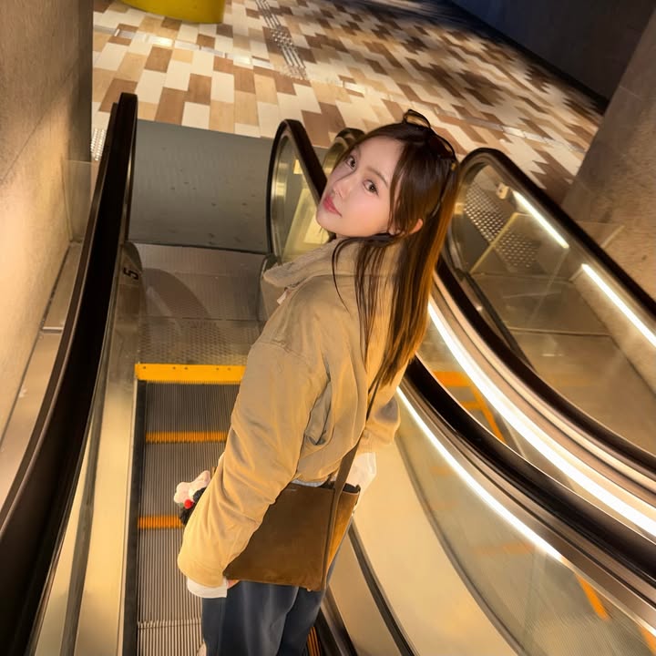 อุ้ม - อิษยา ฮอสุวรรณ