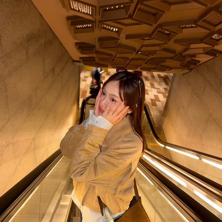 อุ้ม - อิษยา ฮอสุวรรณ