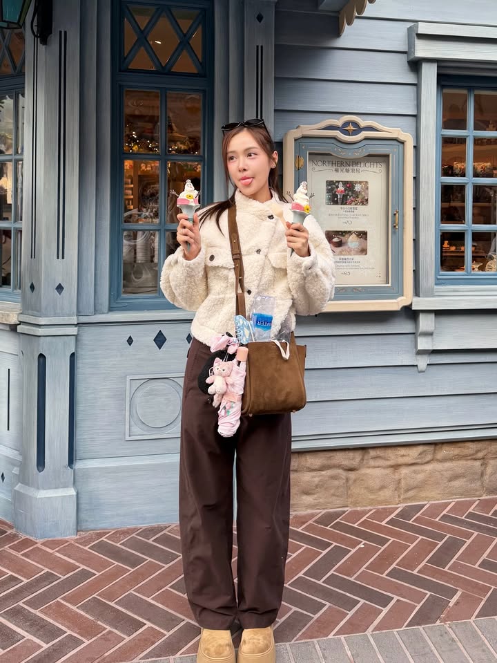 อุ้ม - อิษยา ฮอสุวรรณ