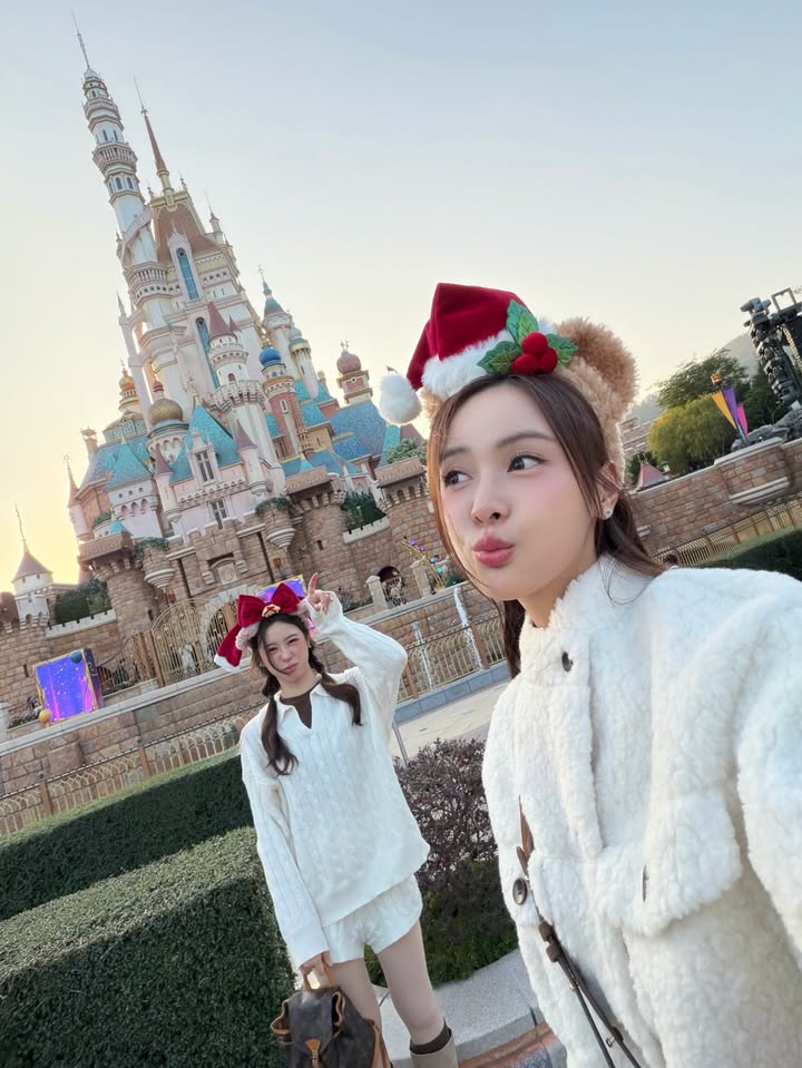 อุ้ม - อิษยา ฮอสุวรรณ