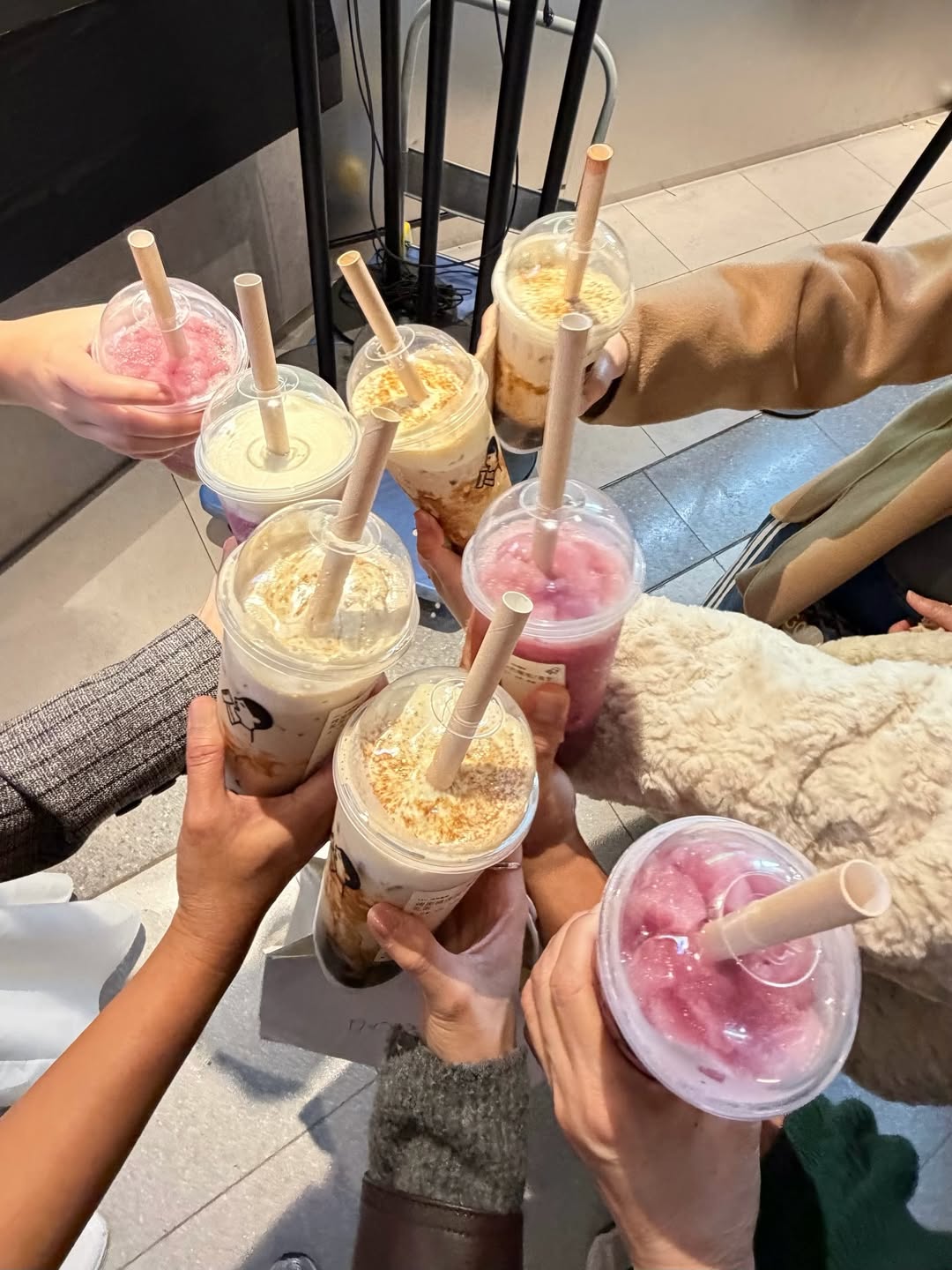 อุ้ม - อิษยา ฮอสุวรรณ