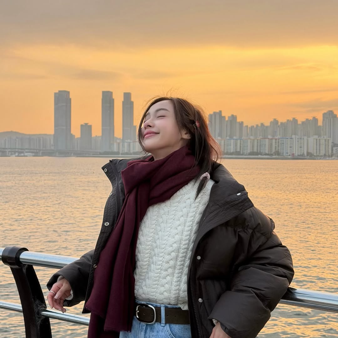 อุ้ม - อิษยา ฮอสุวรรณ