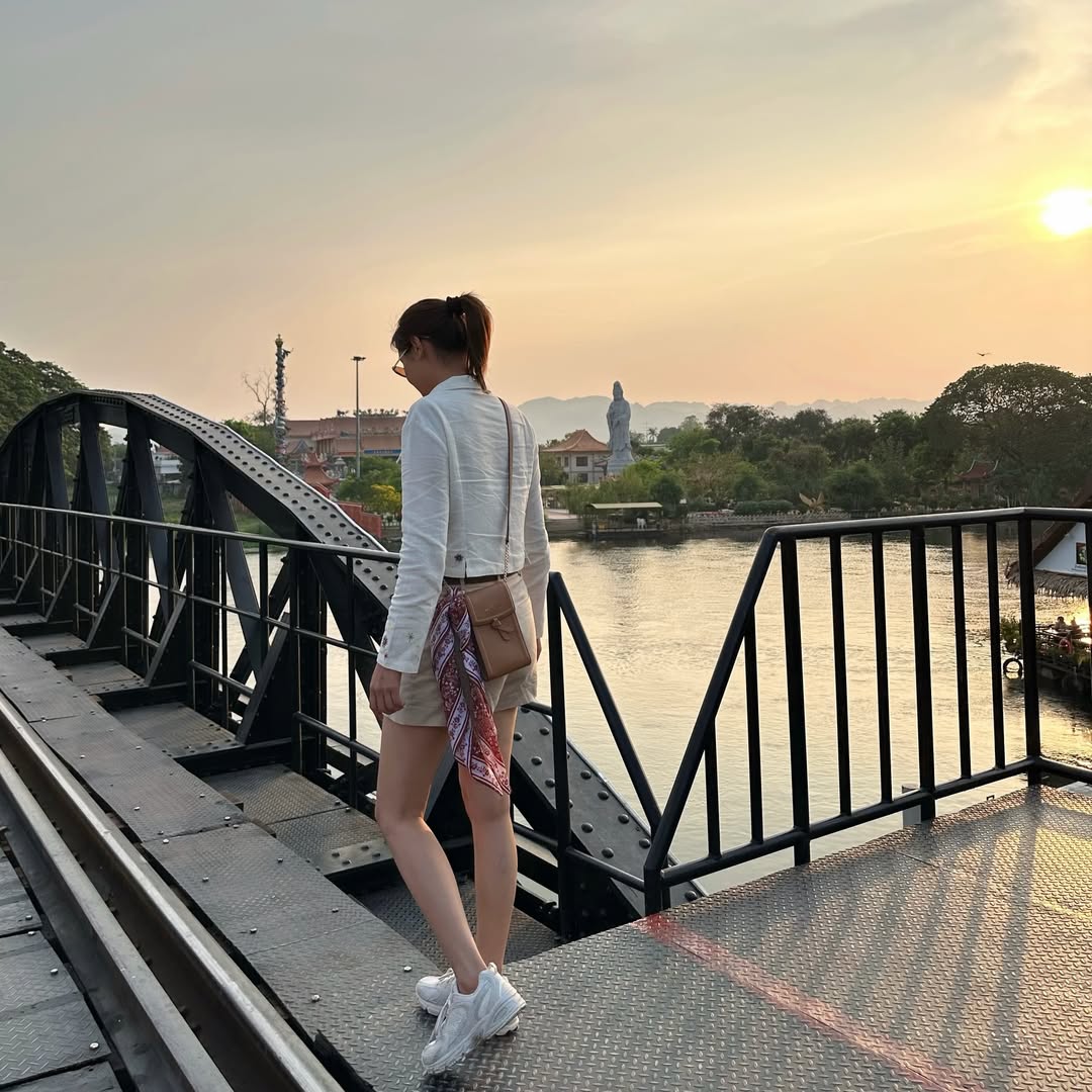 อุ้ม - อิษยา ฮอสุวรรณ